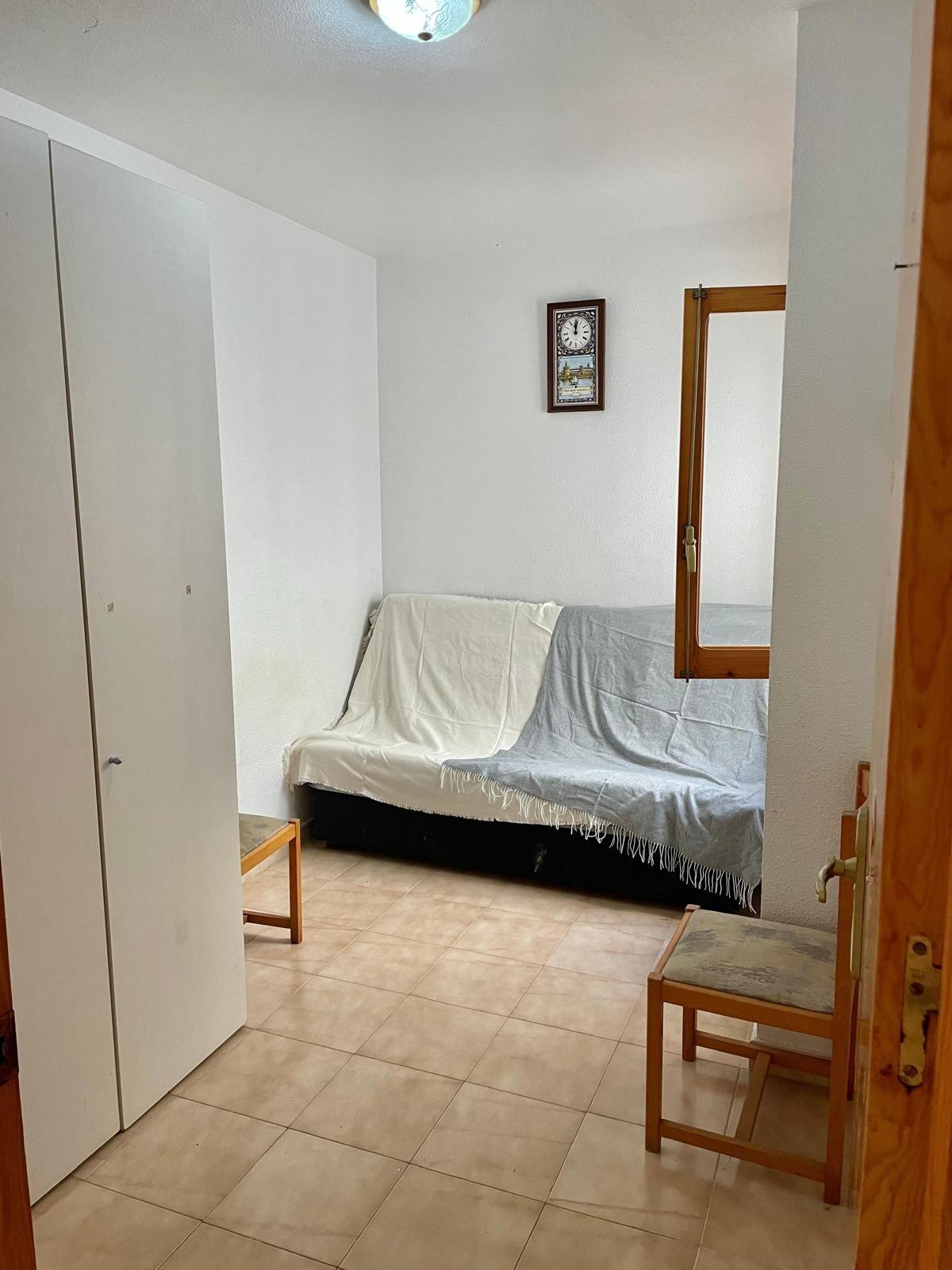3 Bed, 1 Bath, ApartmentFor Sale, Torrevieja, Alicante