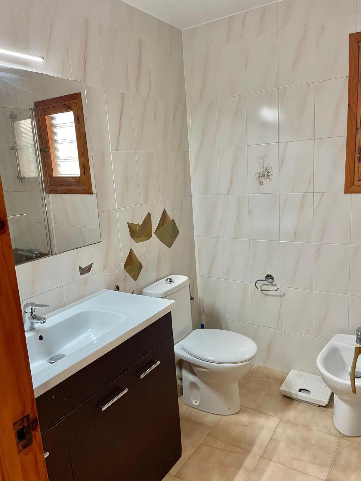 3 Bed, 1 Bath, ApartmentFor Sale, Torrevieja, Alicante