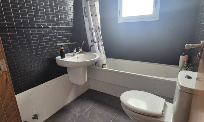 2 Bed, 1 Bath, ApartmentFor Sale, Torrevieja, Alicante