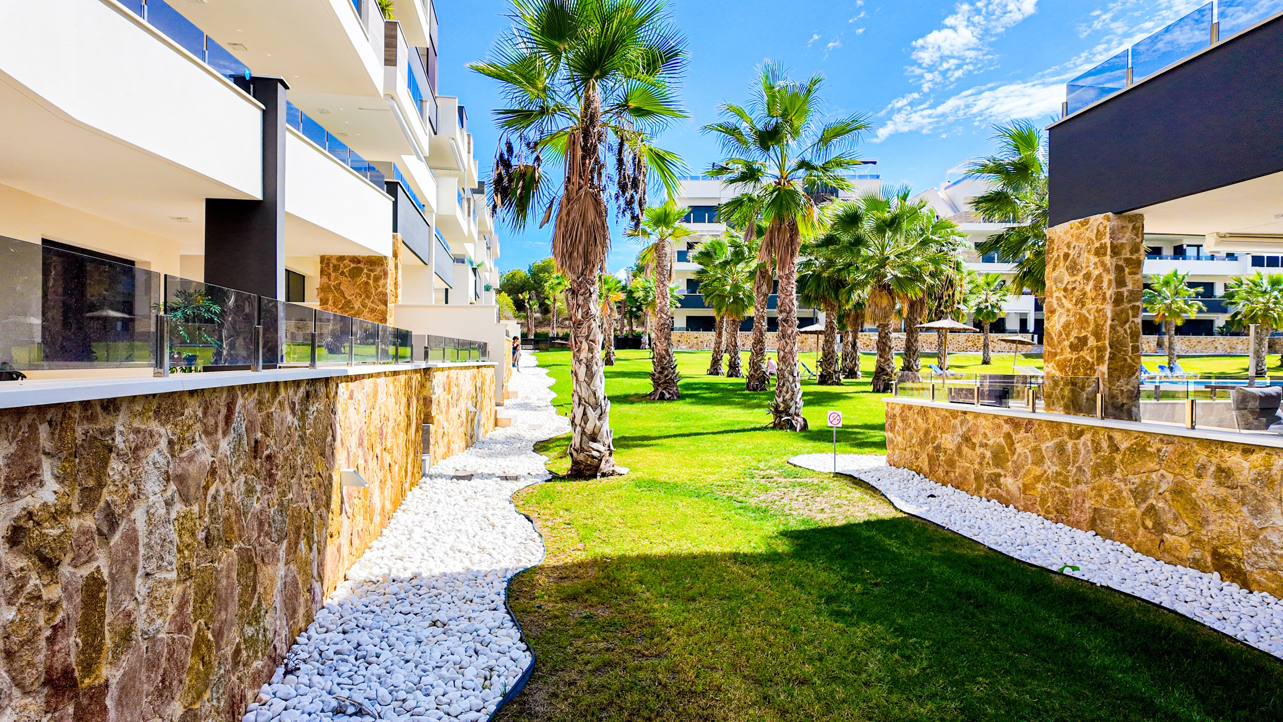 2 Bed, 2 Bath, ApartmentFor Sale, Orihuela Costa, Alicante