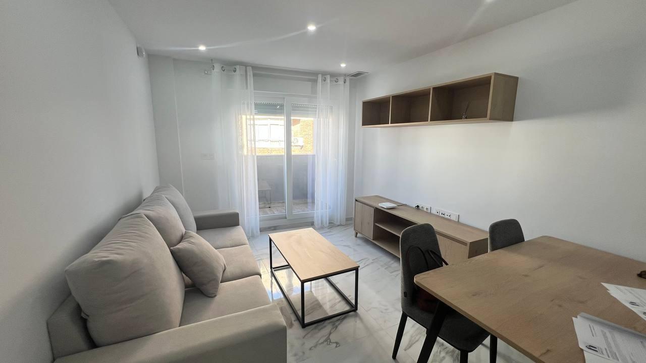 2 Bed, 1 Bath, ApartmentFor Sale, Torrevieja, Alicante