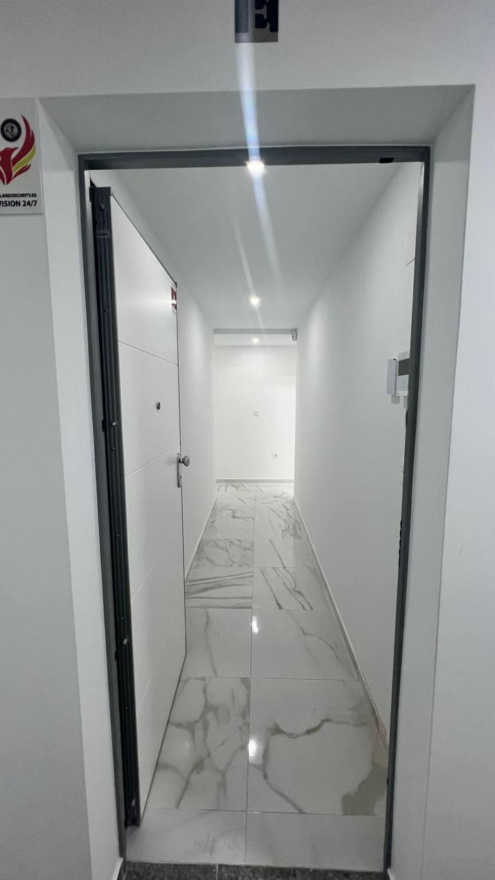 2 Bed, 1 Bath, ApartmentFor Sale, Torrevieja, Alicante