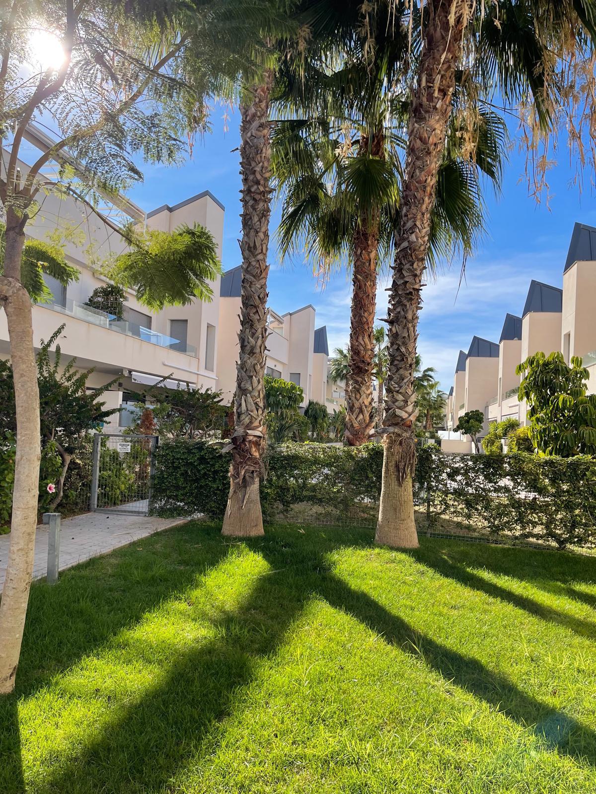 2 Bed, 2 Bath, HouseFor Sale, Torrevieja, Alicante