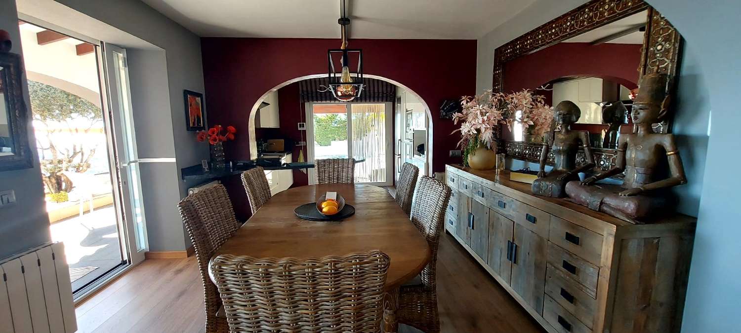 3 Bed, 2 Bath, HouseFor Sale, Calpe, Alicante