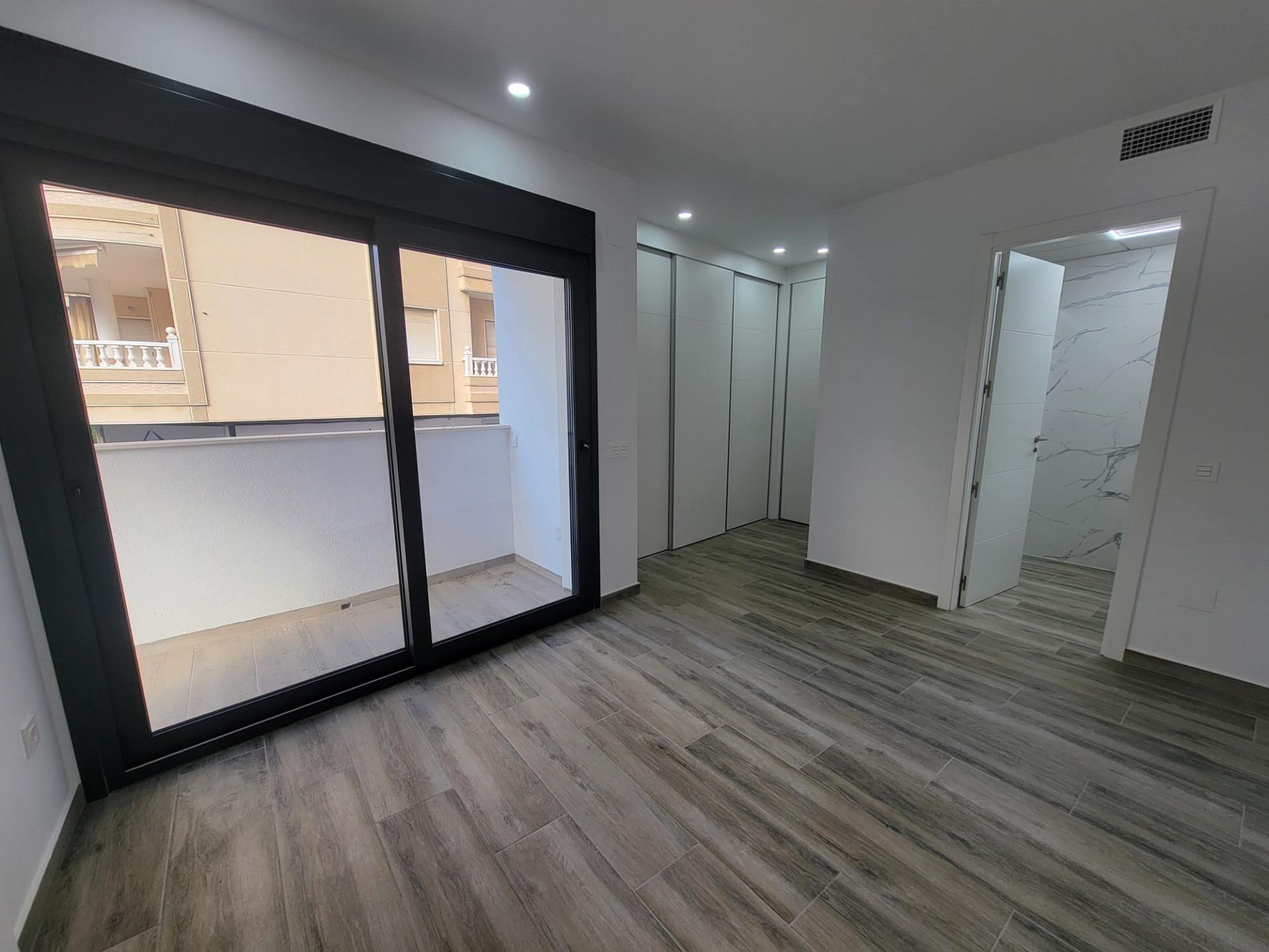 3 Bed, 3 Bath, ApartmentFor Sale, Torrevieja, Alicante