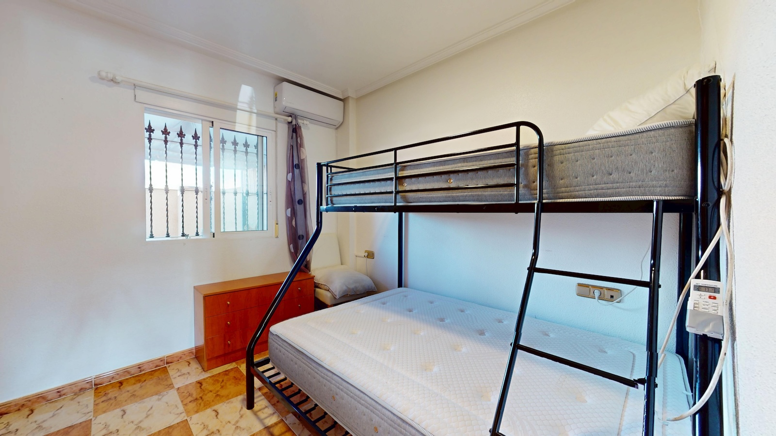 2 Bed, 1 Bath, HouseFor Sale, Orihuela, Alicante