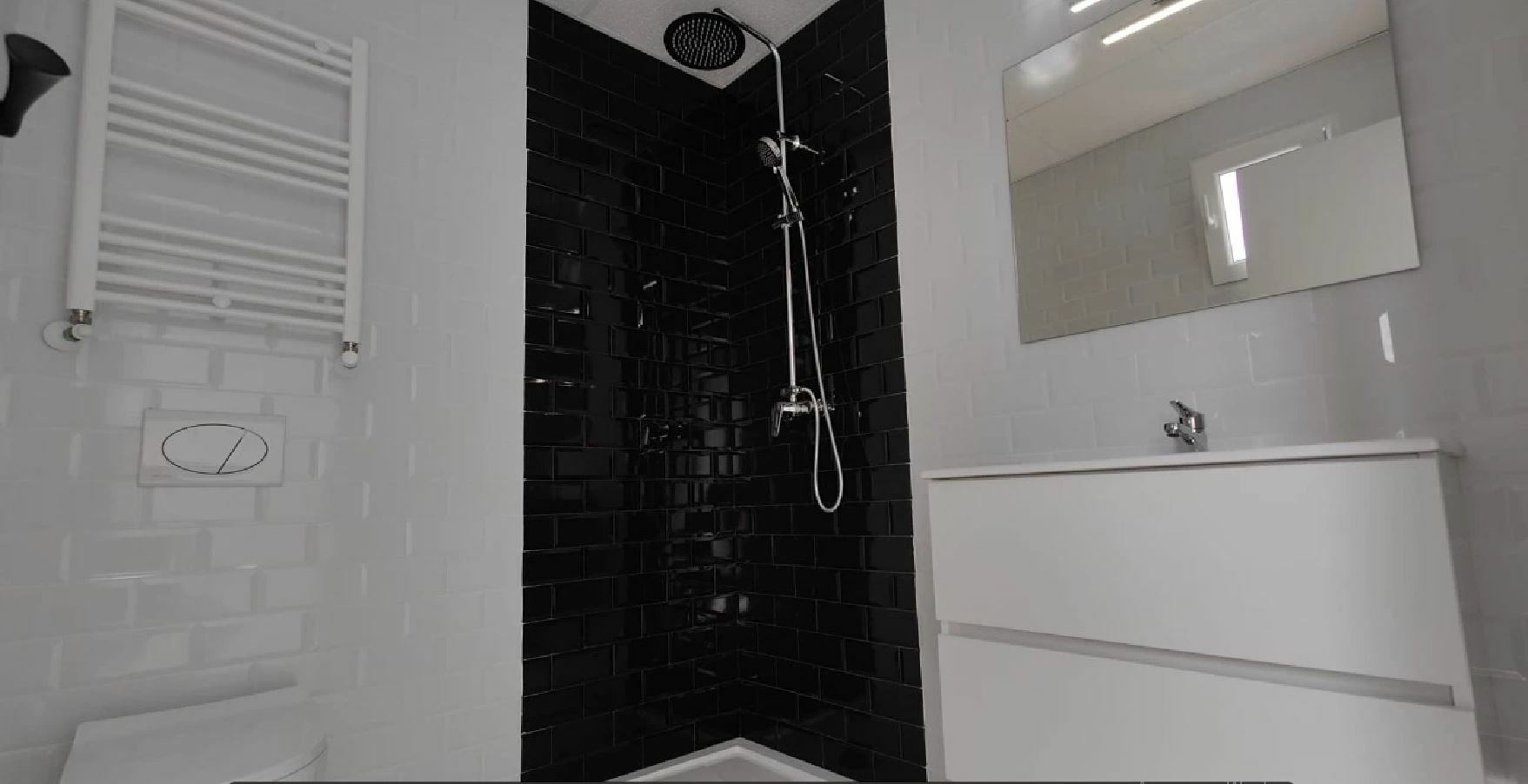 6 Bed, 3 Bath, HouseFor Sale, Torrevieja, Alicante