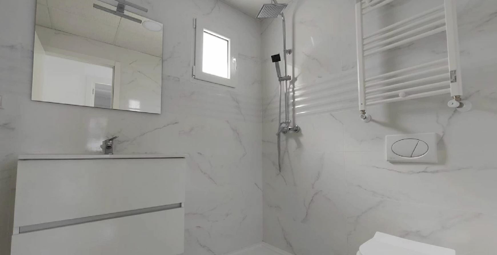 6 Bed, 3 Bath, HouseFor Sale, Torrevieja, Alicante