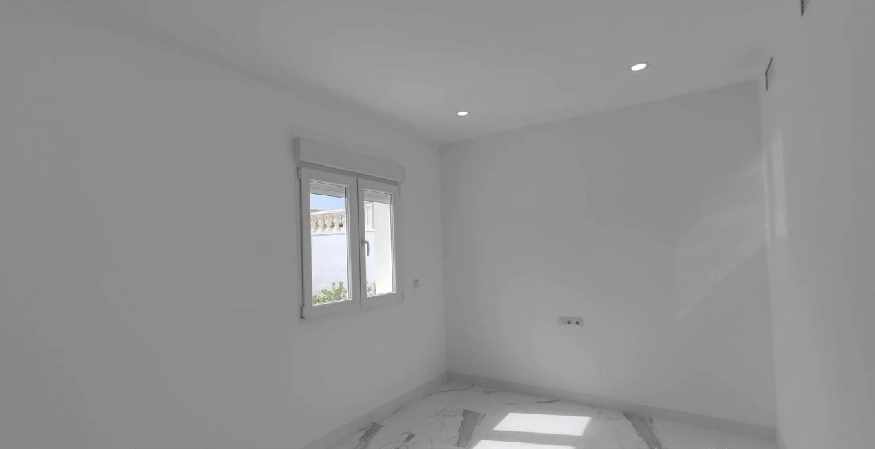 6 Bed, 3 Bath, HouseFor Sale, Torrevieja, Alicante