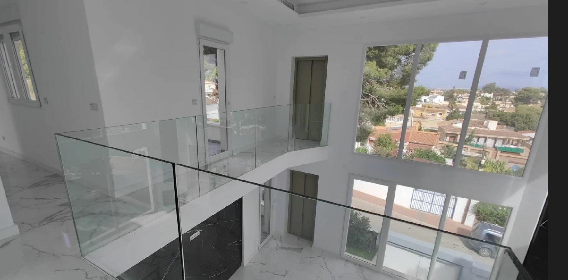6 Bed, 3 Bath, HouseFor Sale, Torrevieja, Alicante