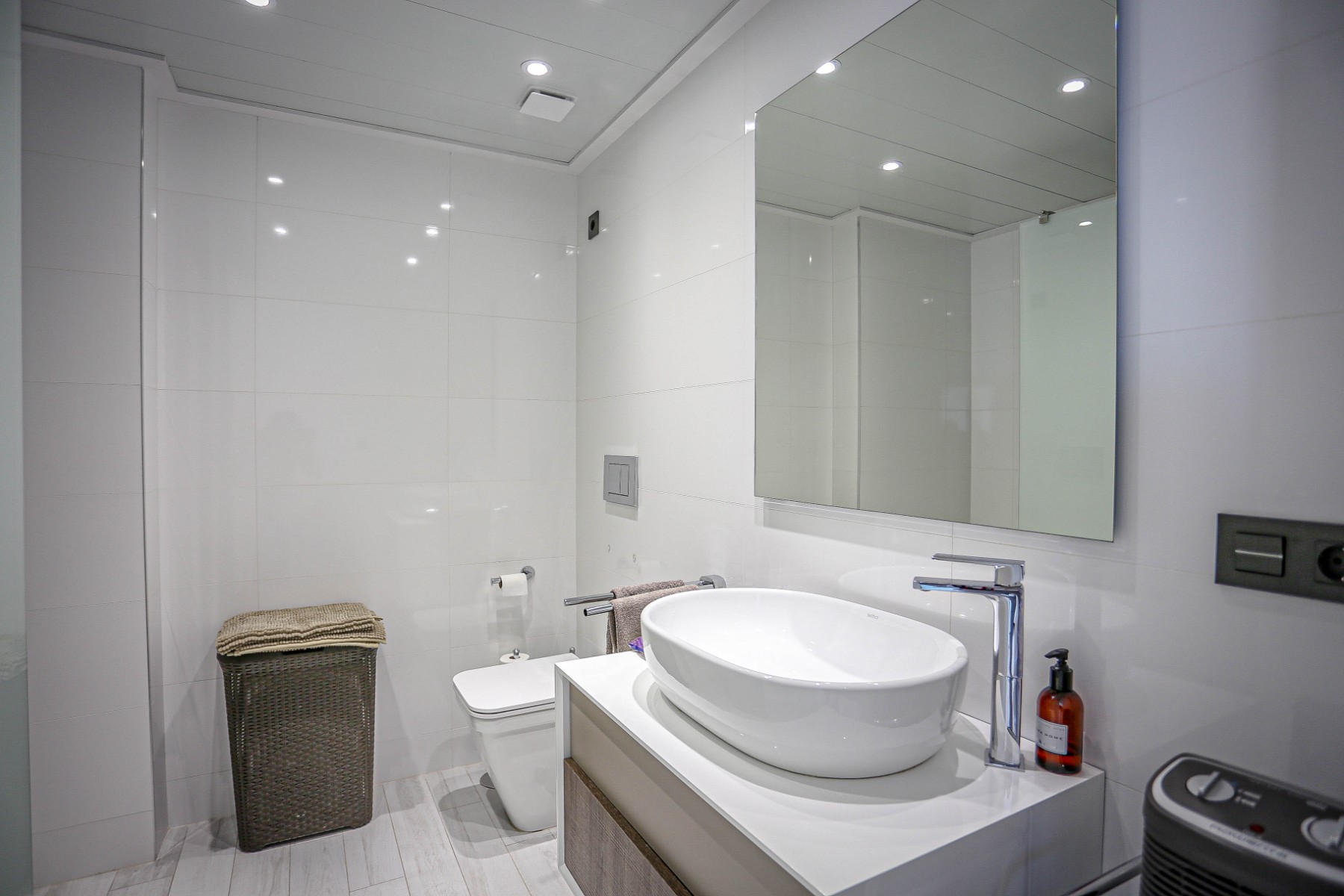 2 Bed, 2 Bath, ApartmentFor Sale, Orihuela Costa, Alicante