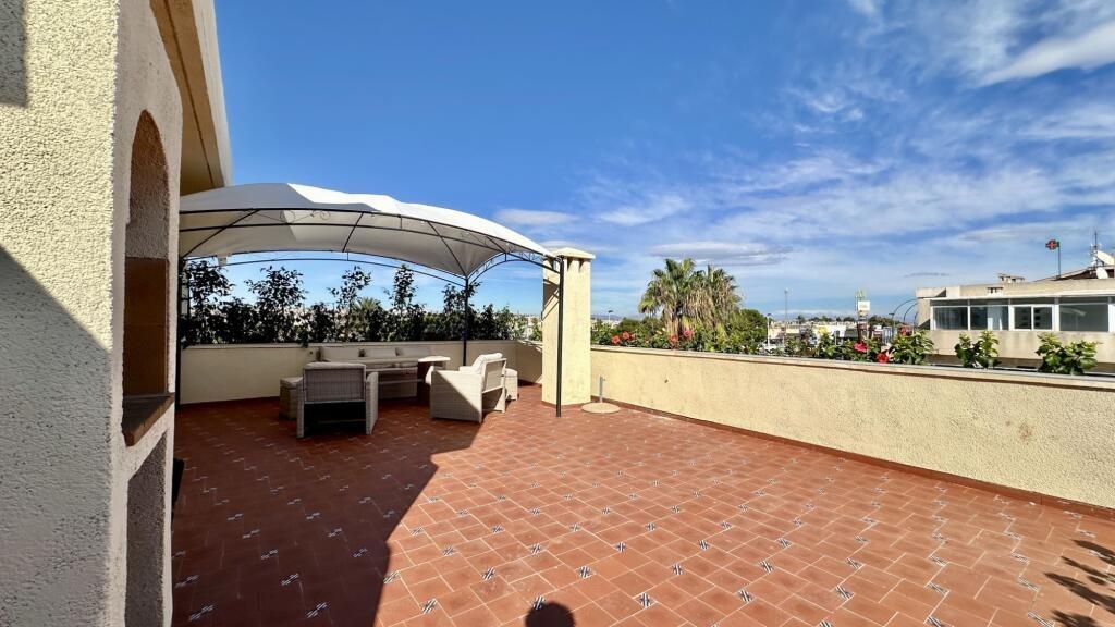 2 Bed, 2 Bath, ApartmentFor Sale, Torrevieja, Alicante
