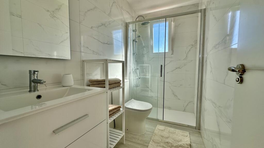 2 Bed, 2 Bath, ApartmentFor Sale, Torrevieja, Alicante