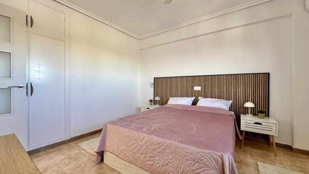 2 Bed, 2 Bath, ApartmentFor Sale, Torrevieja, Alicante