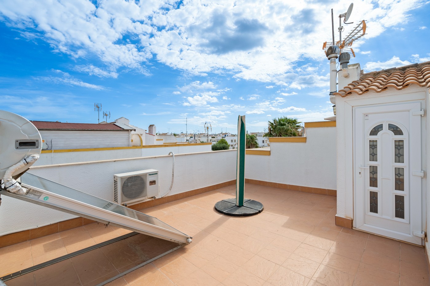 3 Bed, 2 Bath, HouseFor Sale, Torrevieja, Alicante
