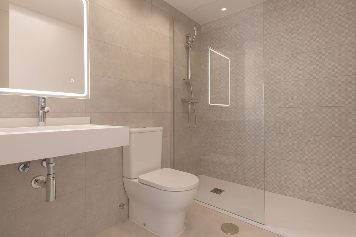 3 Bed, 3 Bath, ApartmentFor Sale, Benahavis, Malaga