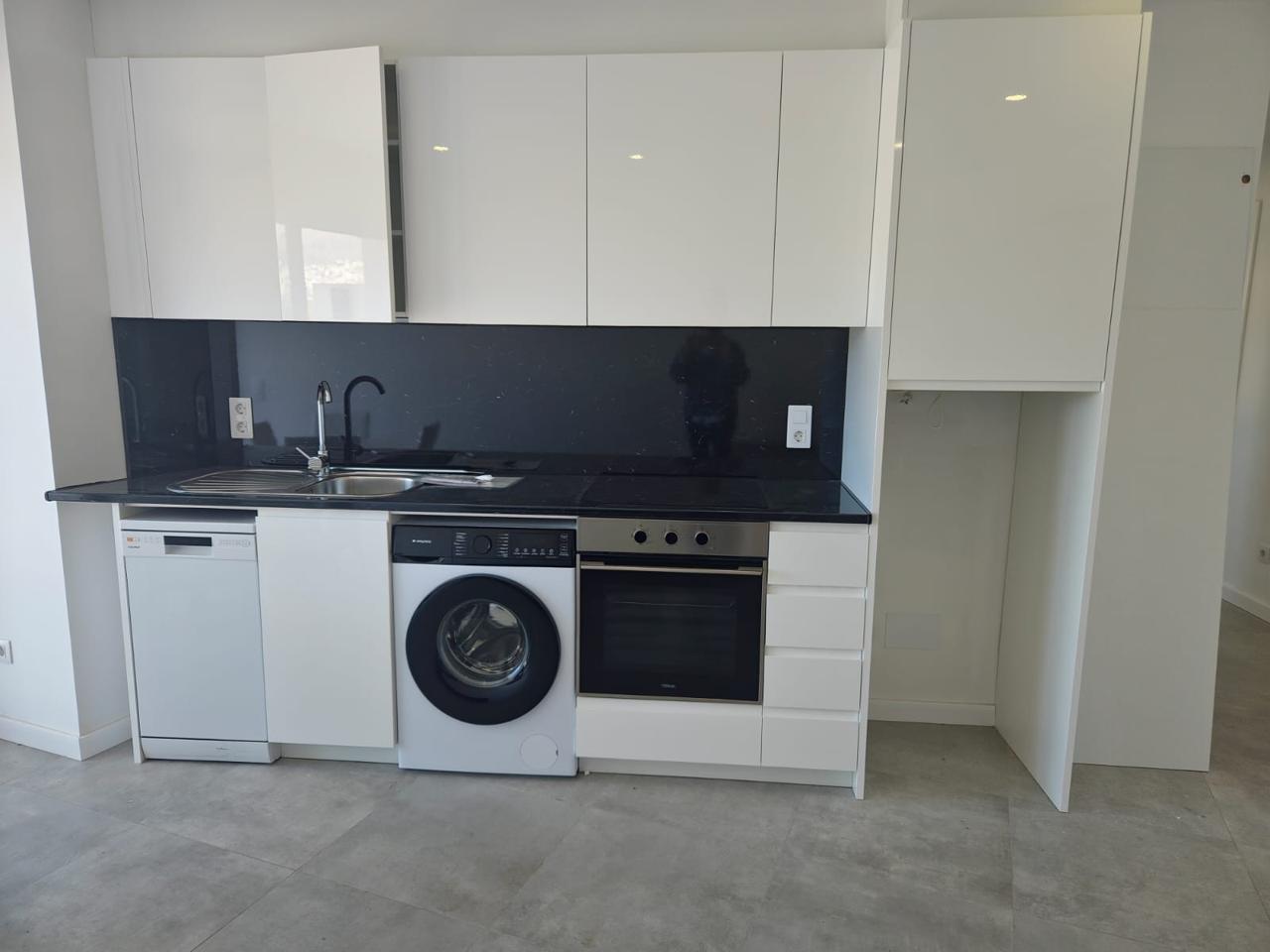 2 Bed, 1 Bath, ApartmentFor Sale, Roses, Girona, 17480