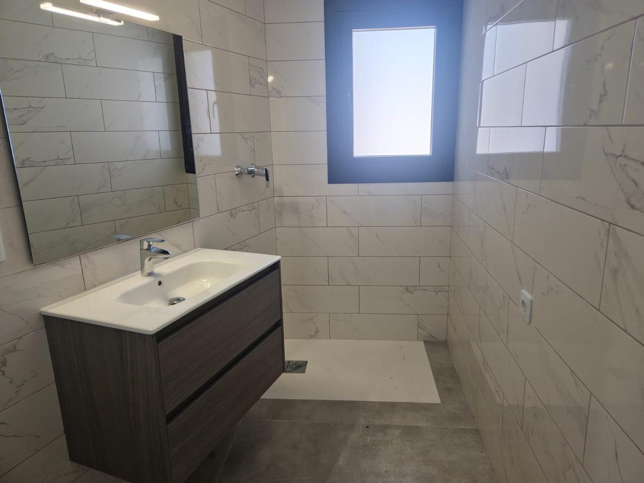 2 Bed, 1 Bath, ApartmentFor Sale, Roses, Girona, 17480