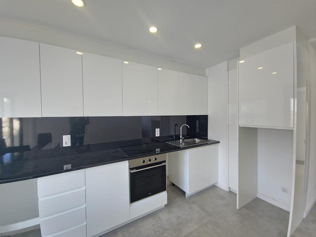 2 Bed, 1 Bath, ApartmentFor Sale, Roses, Girona, 17480