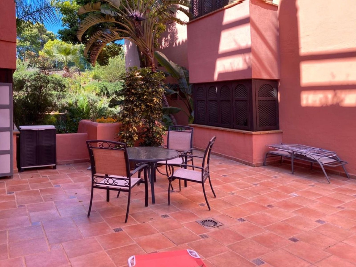 2 Bed, 2 Bath, ApartmentFor Sale, Elviria, Malaga