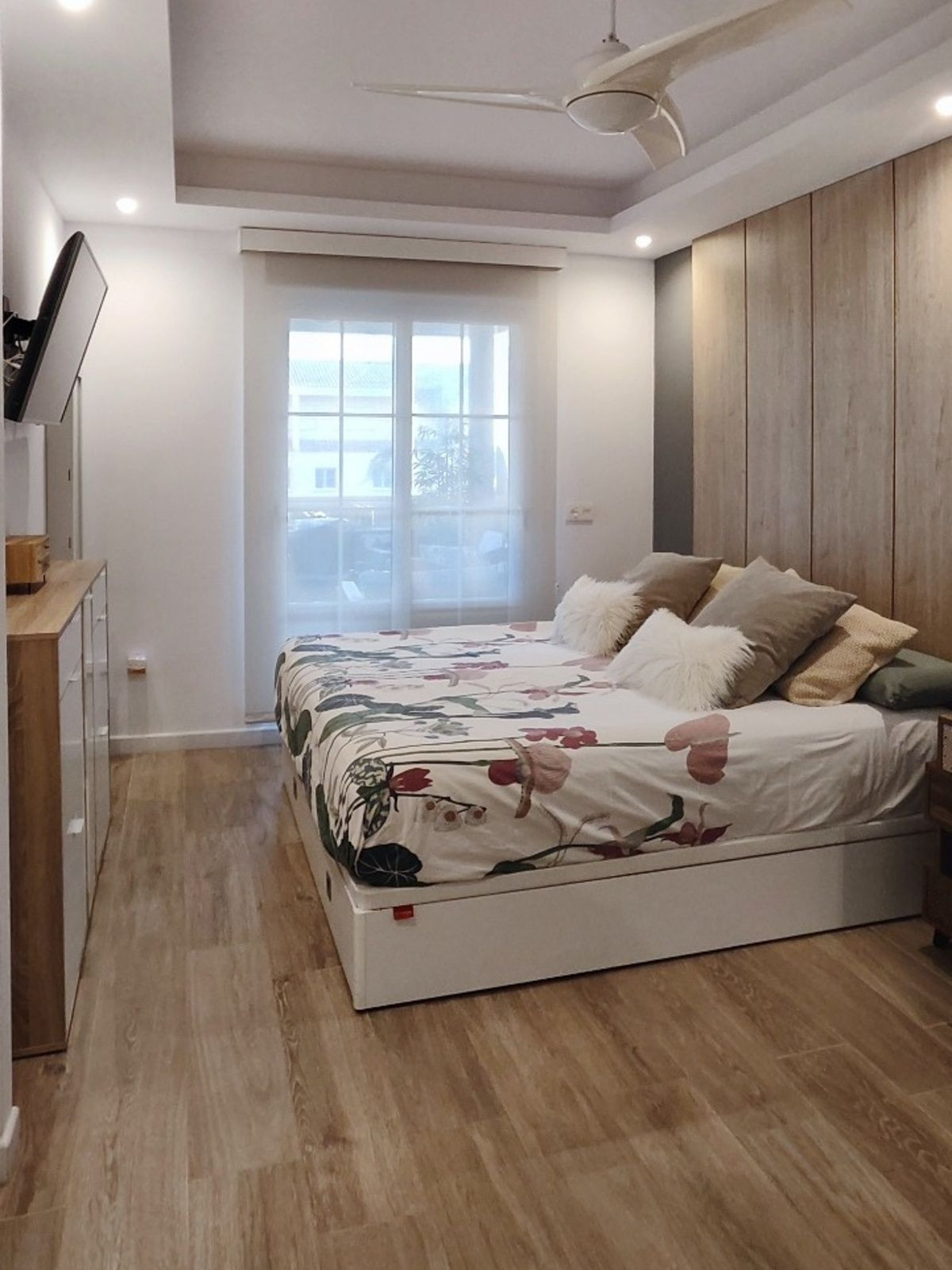 3 Bed, 2 Bath, ApartmentFor Sale, Cabopino, Malaga