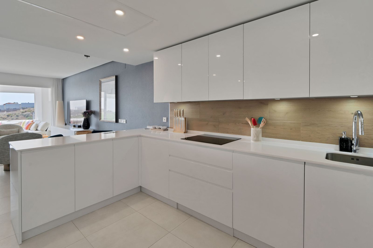 3 Bed, 3 Bath, ApartmentFor Sale, Los Monteros, Malaga