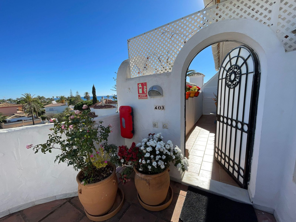 3 Bed, 2 Bath, ApartmentFor Sale, Marbella, Malaga