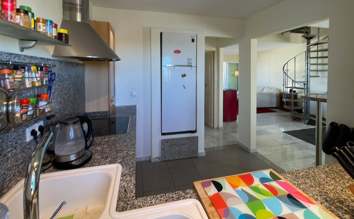 3 Bed, 2 Bath, ApartmentFor Sale, Marbella, Malaga