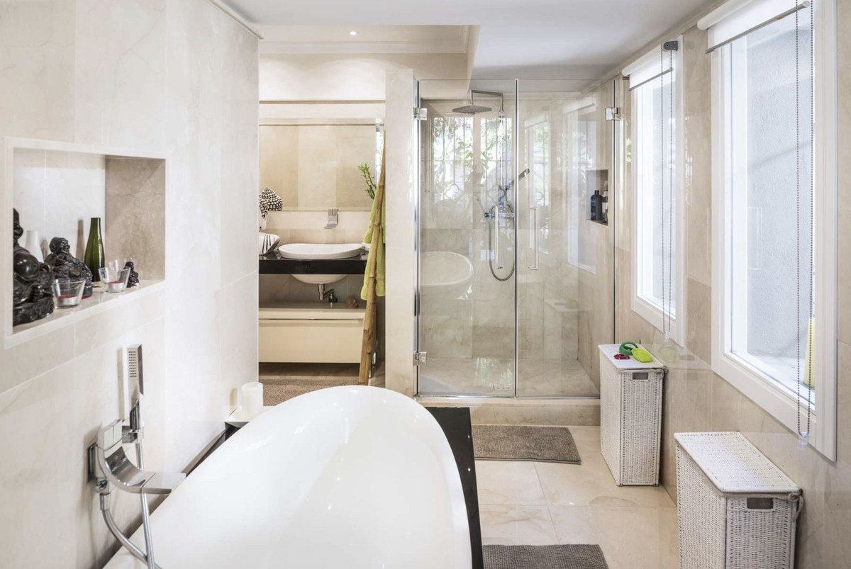 3 Bed, 2 Bath, HouseFor Sale, La Quinta, Malaga