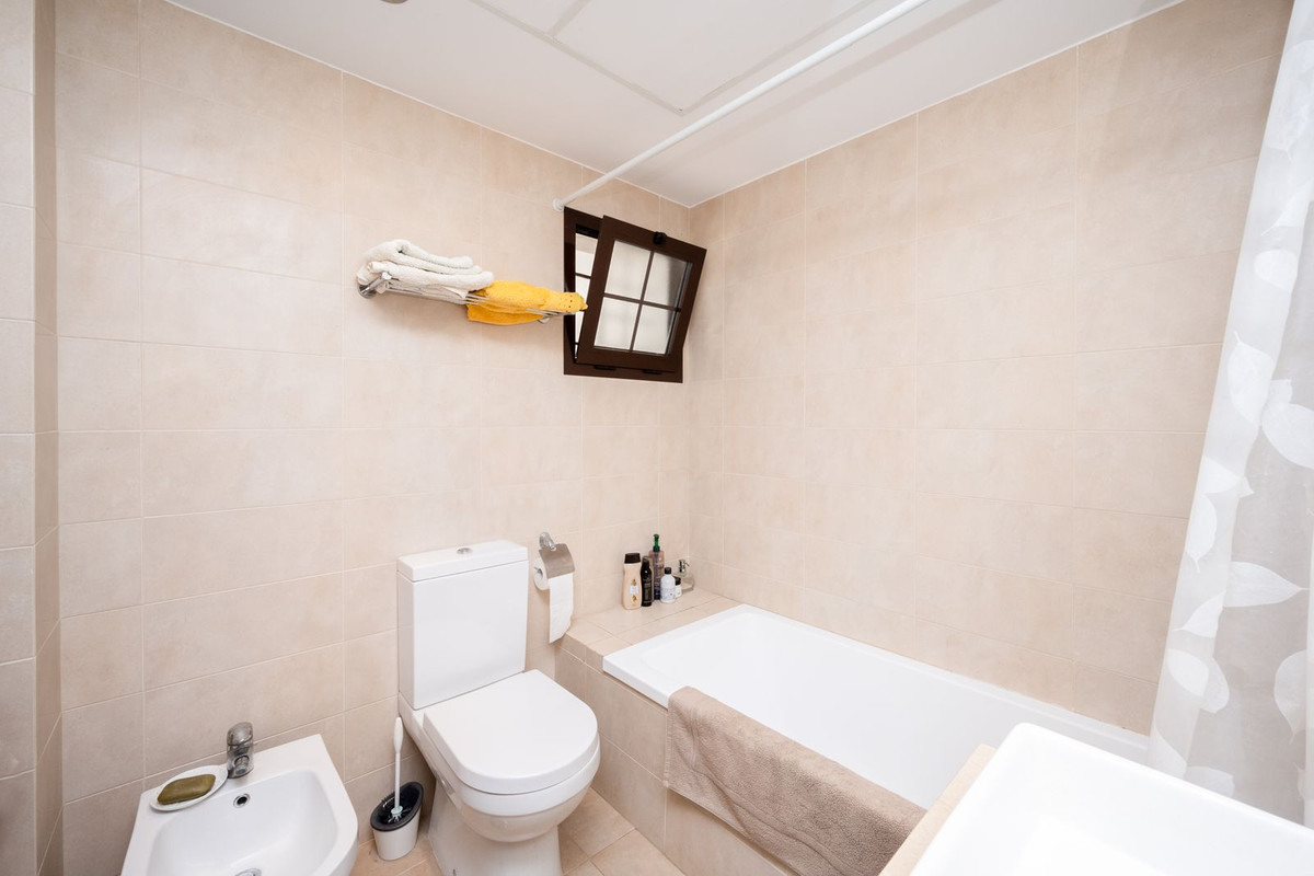 2 Bed, 2 Bath, ApartmentFor Sale, Los Monteros, Malaga