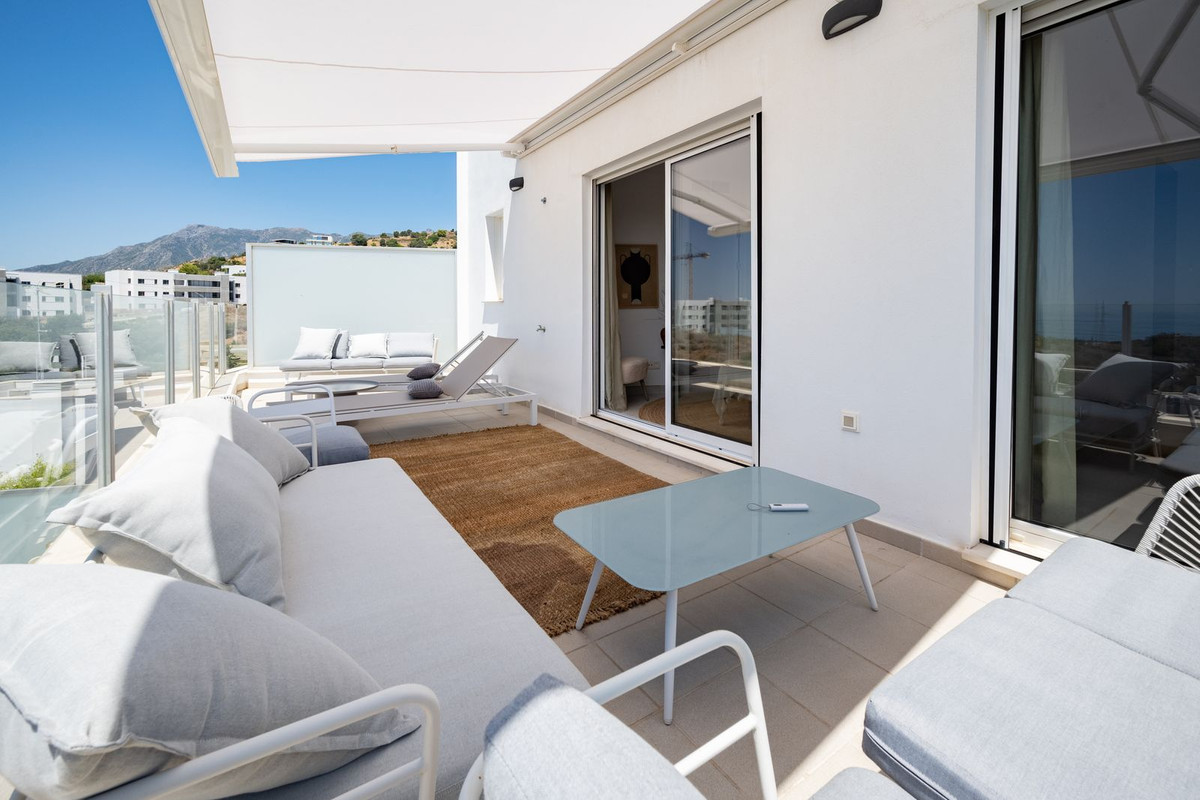 3 Bed, 3 Bath, ApartmentFor Sale, Los Monteros, Malaga