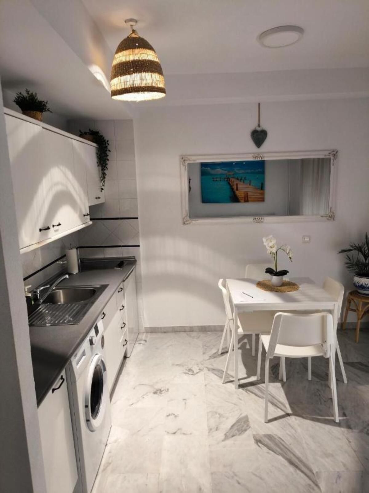 1 Bed, 1 Bath, ApartmentFor Sale, Fuengirola, Malaga