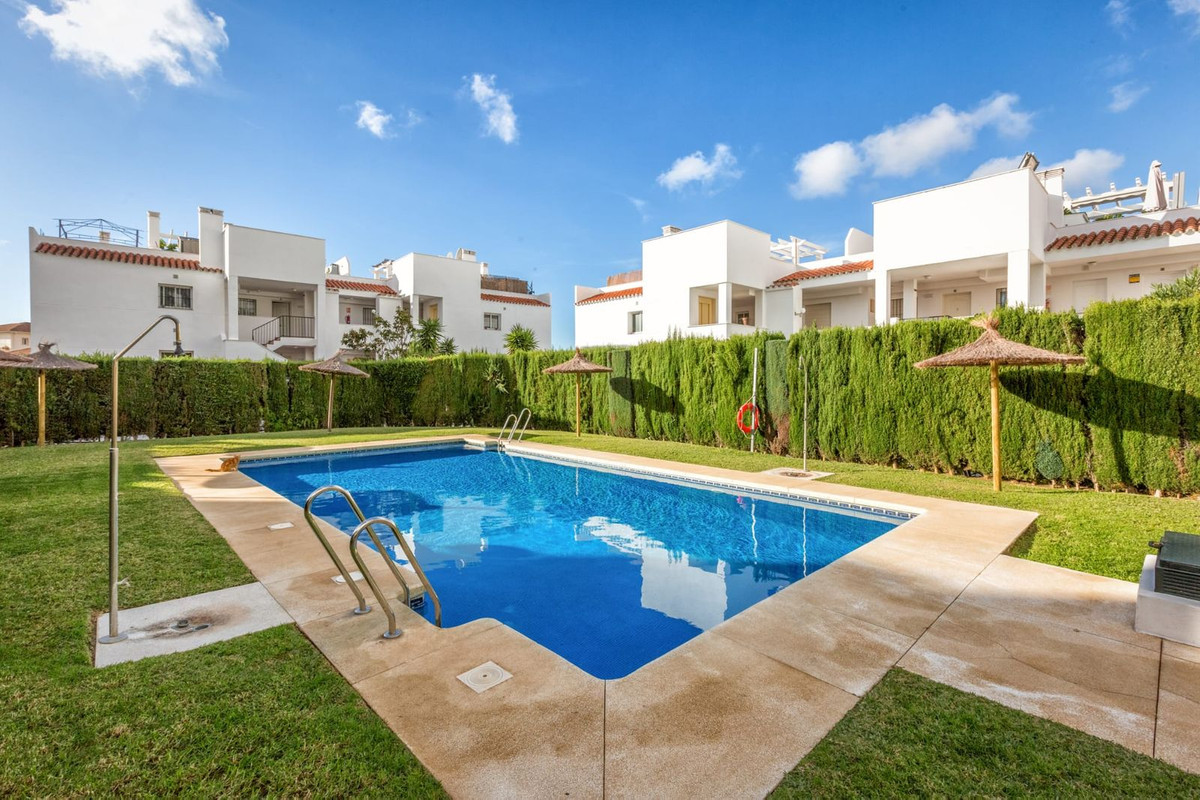 2 Bed, 1 Bath, ApartmentFor Sale, Riviera Del Sol, Malaga