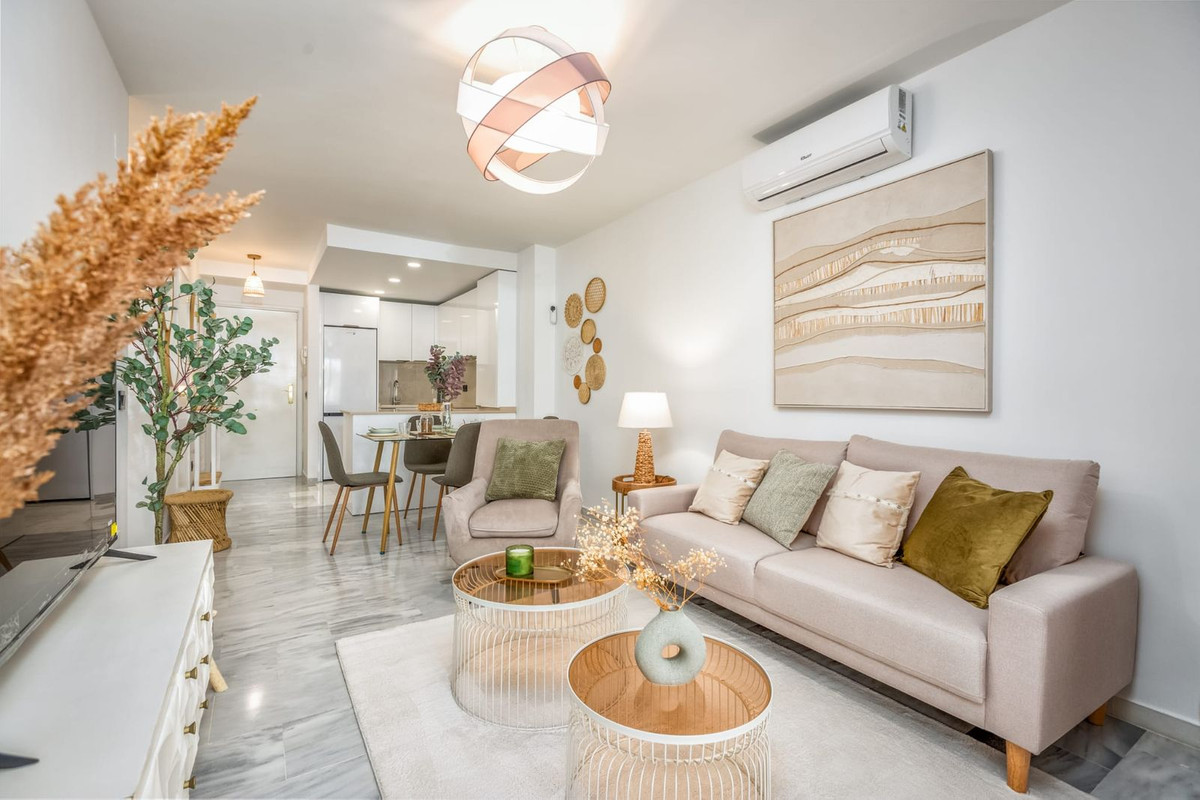 2 Bed, 1 Bath, ApartmentFor Sale, Riviera Del Sol, Malaga