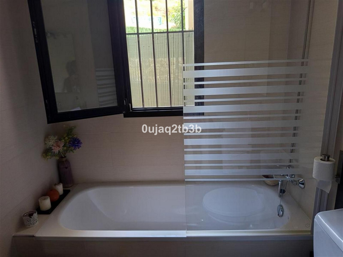3 Bed, 2 Bath, ApartmentFor Sale, Selwo, Malaga 3 Bed, 2 Bath, ApartmentFor Sale, Selwo, Malaga