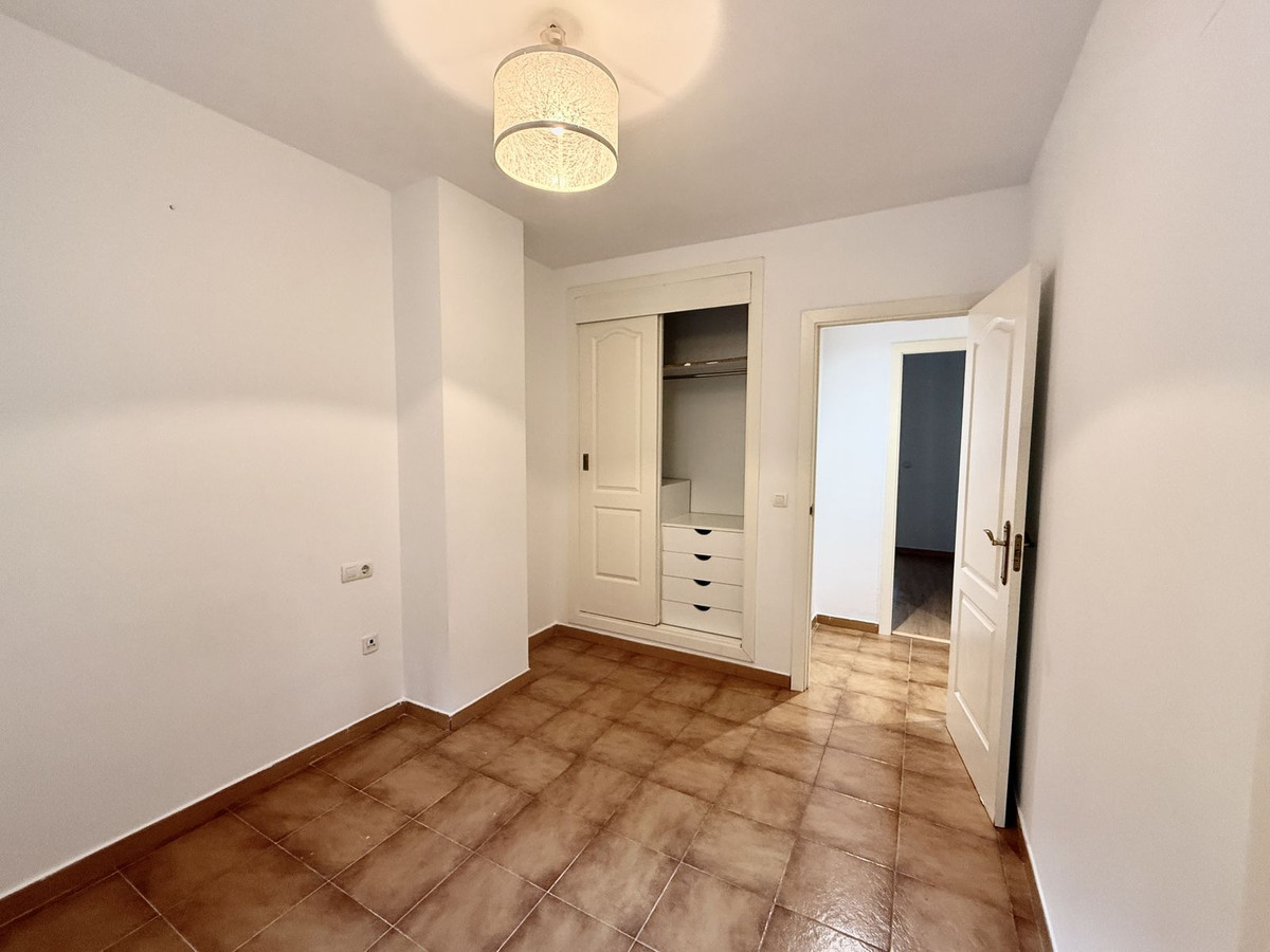 3 Bed, 2 Bath, ApartmentFor Sale, Calahonda, Malaga