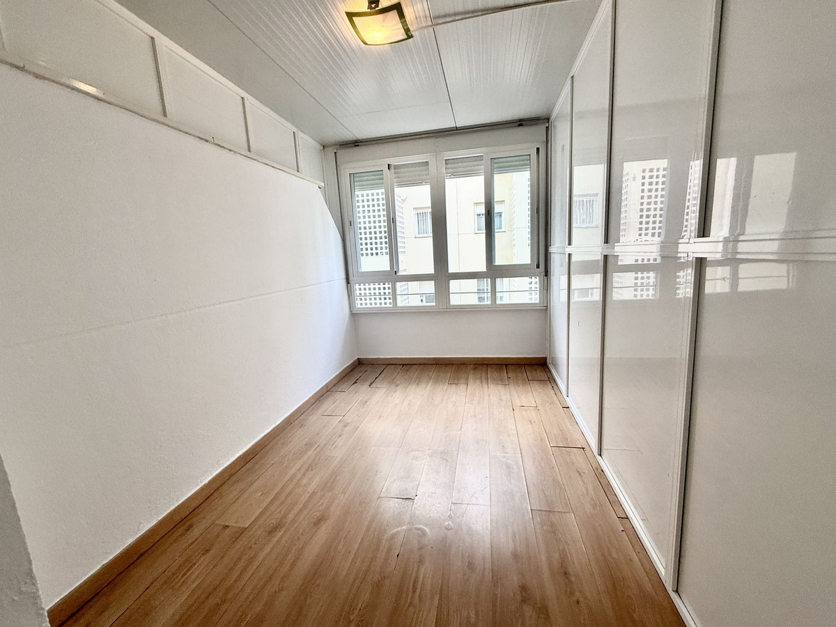 3 Bed, 2 Bath, ApartmentFor Sale, Calahonda, Malaga