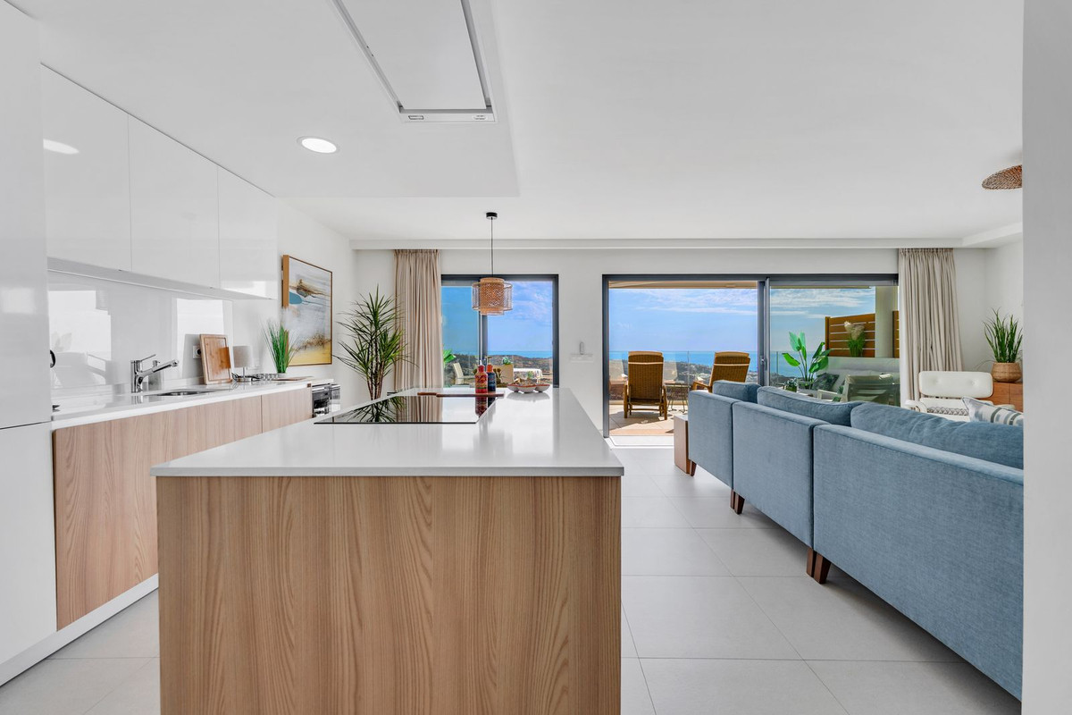 2 Bed, 2 Bath, ApartmentFor Sale, Calanova Golf, Malaga 2 Bed, 2 Bath, ApartmentFor Sale, Calanova Golf, Malaga