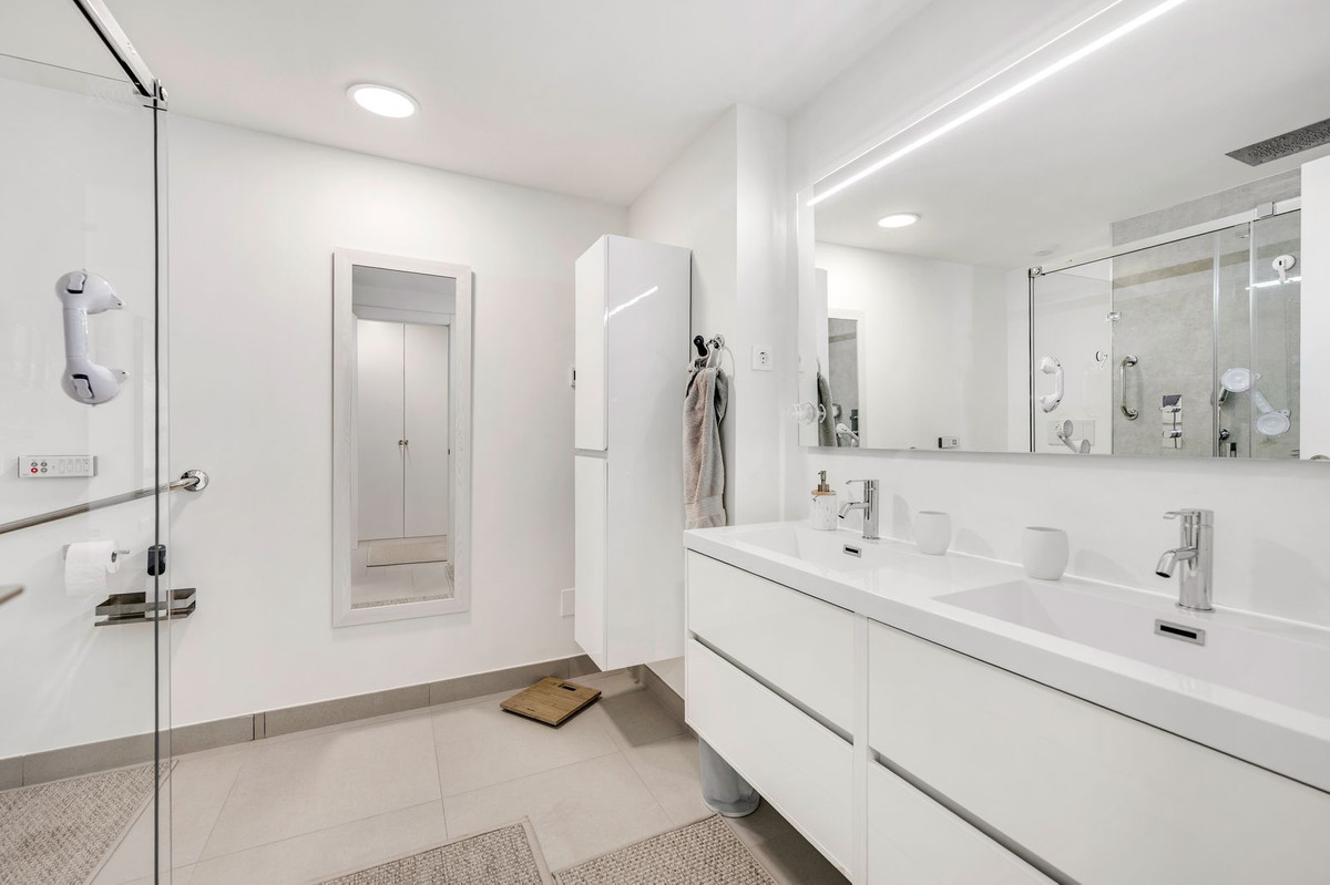 2 Bed, 2 Bath, ApartmentFor Sale, Calanova Golf, Malaga 2 Bed, 2 Bath, ApartmentFor Sale, Calanova Golf, Malaga