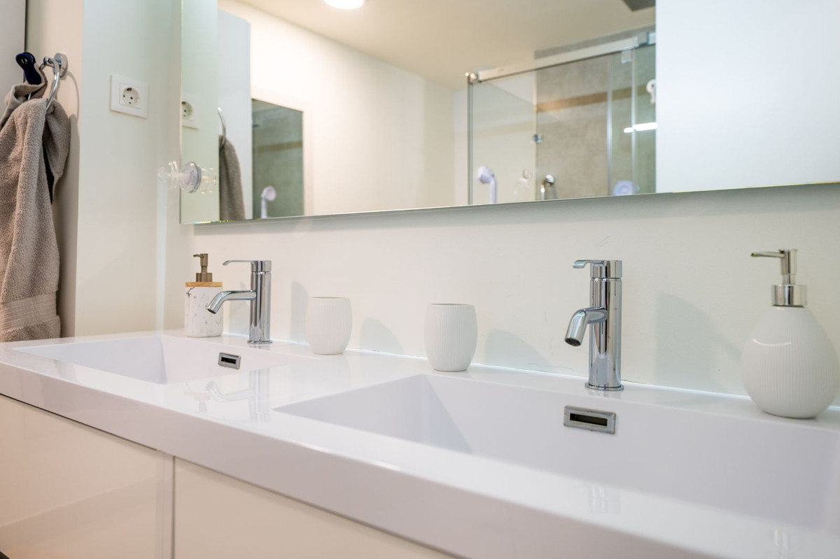 2 Bed, 2 Bath, ApartmentFor Sale, Calanova Golf, Malaga 2 Bed, 2 Bath, ApartmentFor Sale, Calanova Golf, Malaga