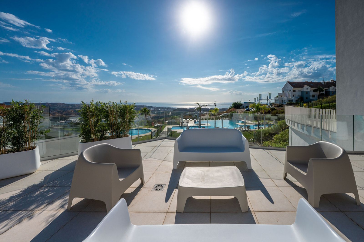 2 Bed, 2 Bath, ApartmentFor Sale, Calanova Golf, Malaga 2 Bed, 2 Bath, ApartmentFor Sale, Calanova Golf, Malaga