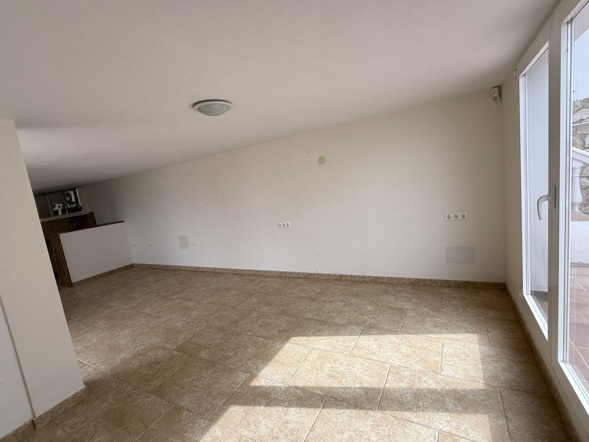 6 Bed, 4 Bath, HouseFor Sale, Fuengirola, Malaga 6 Bed, 4 Bath, HouseFor Sale, Fuengirola, Malaga