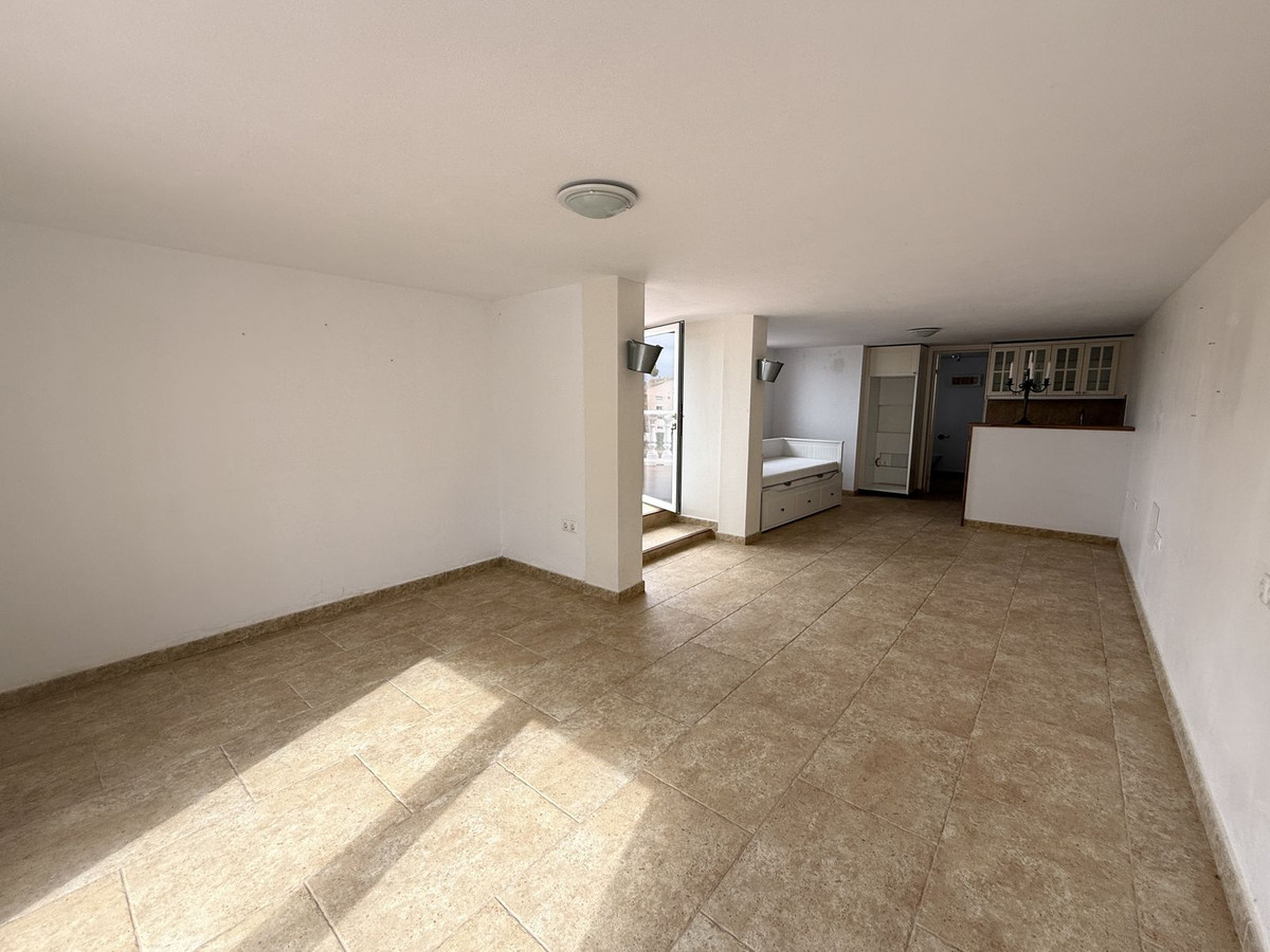 6 Bed, 4 Bath, HouseFor Sale, Fuengirola, Malaga 6 Bed, 4 Bath, HouseFor Sale, Fuengirola, Malaga