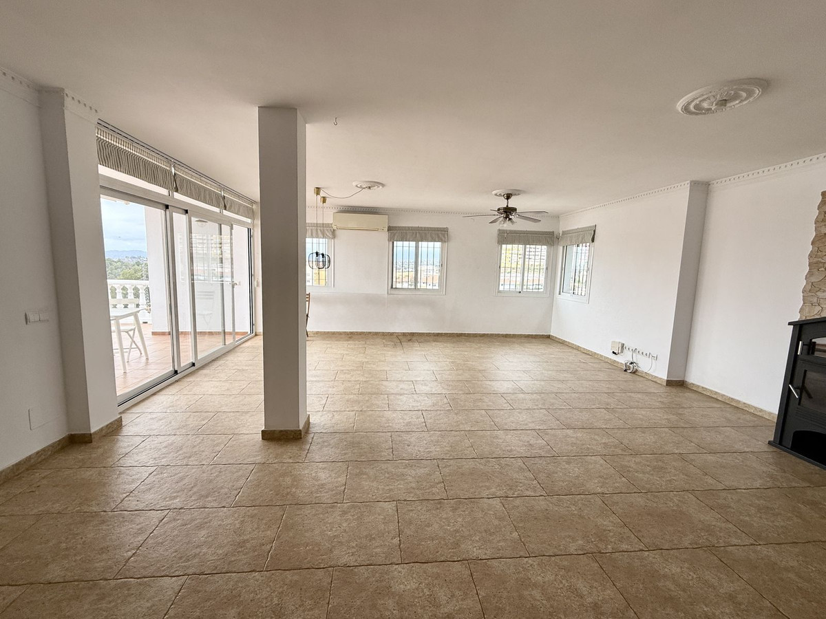 6 Bed, 4 Bath, HouseFor Sale, Fuengirola, Malaga 6 Bed, 4 Bath, HouseFor Sale, Fuengirola, Malaga