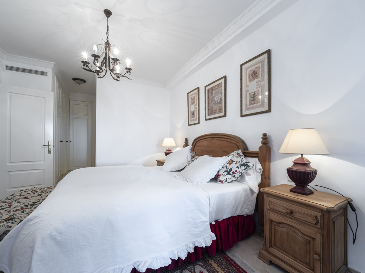 2 Bed, 2 Bath, ApartmentFor Sale, Puerto Banus, Malaga 2 Bed, 2 Bath, ApartmentFor Sale, Puerto Banus, Malaga