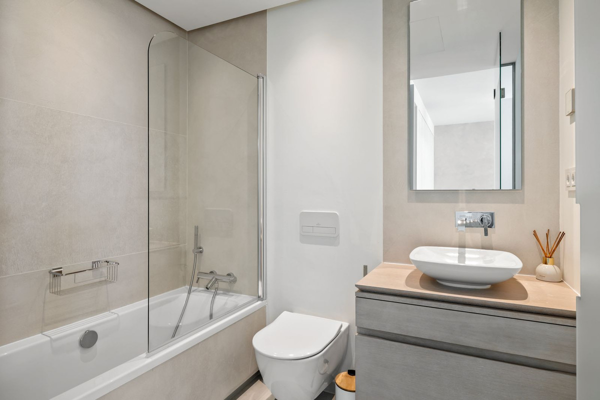 7 Bed, 5 Bath, ApartmentFor Sale, Nueva Andalucia, Malaga 7 Bed, 5 Bath, ApartmentFor Sale, Nueva Andalucia, Malaga