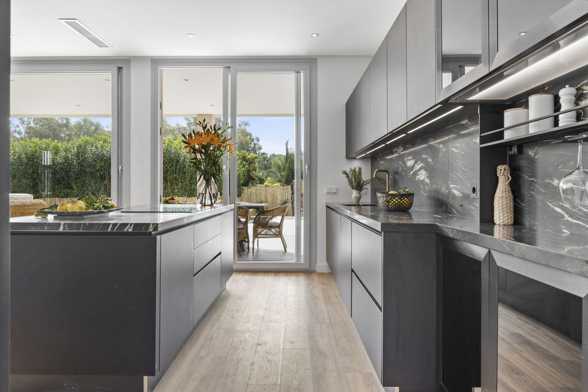 5 Bed, 5 Bath, HouseFor Sale, San Pedro de Alcantara, Malaga 5 Bed, 5 Bath, HouseFor Sale, San Pedro de Alcantara, Malaga