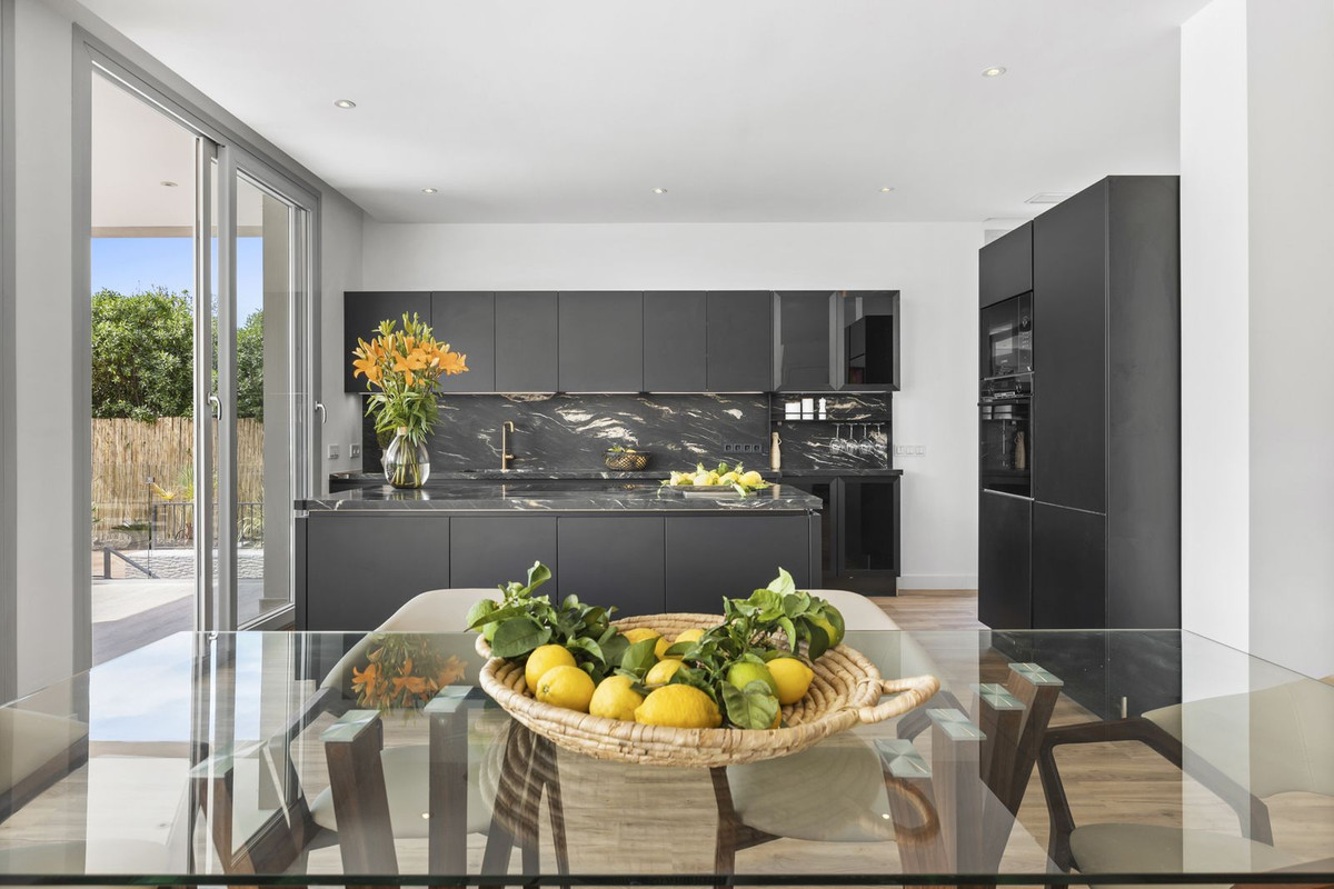 5 Bed, 5 Bath, HouseFor Sale, San Pedro de Alcantara, Malaga 5 Bed, 5 Bath, HouseFor Sale, San Pedro de Alcantara, Malaga