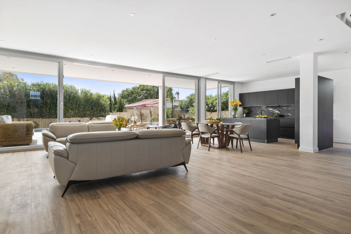 5 Bed, 5 Bath, HouseFor Sale, San Pedro de Alcantara, Malaga 5 Bed, 5 Bath, HouseFor Sale, San Pedro de Alcantara, Malaga