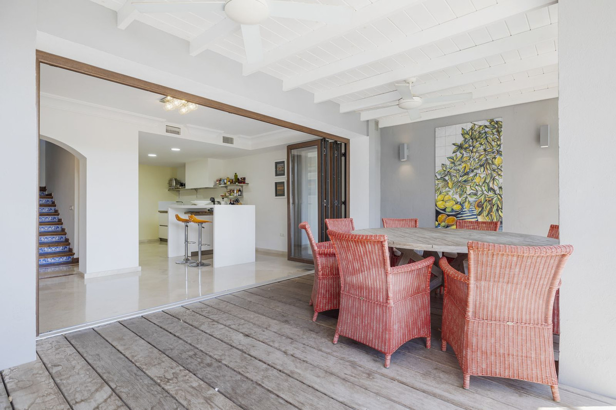 5 Bed, 4 Bath, HouseFor Sale, Benahavis, Malaga 5 Bed, 4 Bath, HouseFor Sale, Benahavis, Malaga